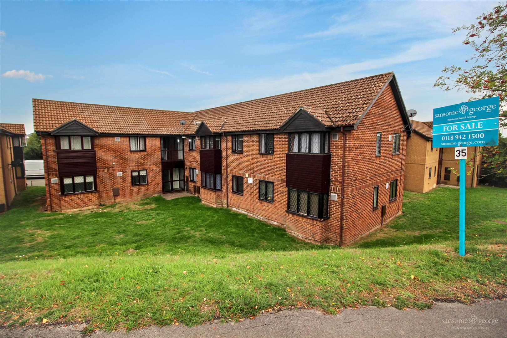 Ashmere Close, Calcot, Reading